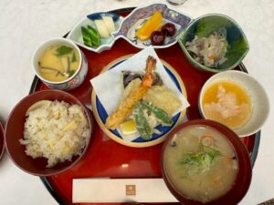 令和7年5月12日　第1558回例会　卓話「海と人と未来を結ぶ」