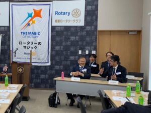令和7年6月12日　能都ロータリークラブにチャリティーオークション支援金渡し