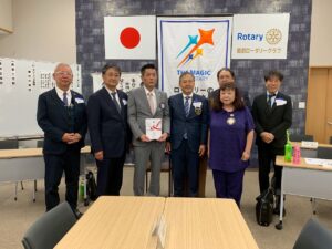 令和7年6月12日　能都ロータリークラブにチャリティーオークション支援金渡し
